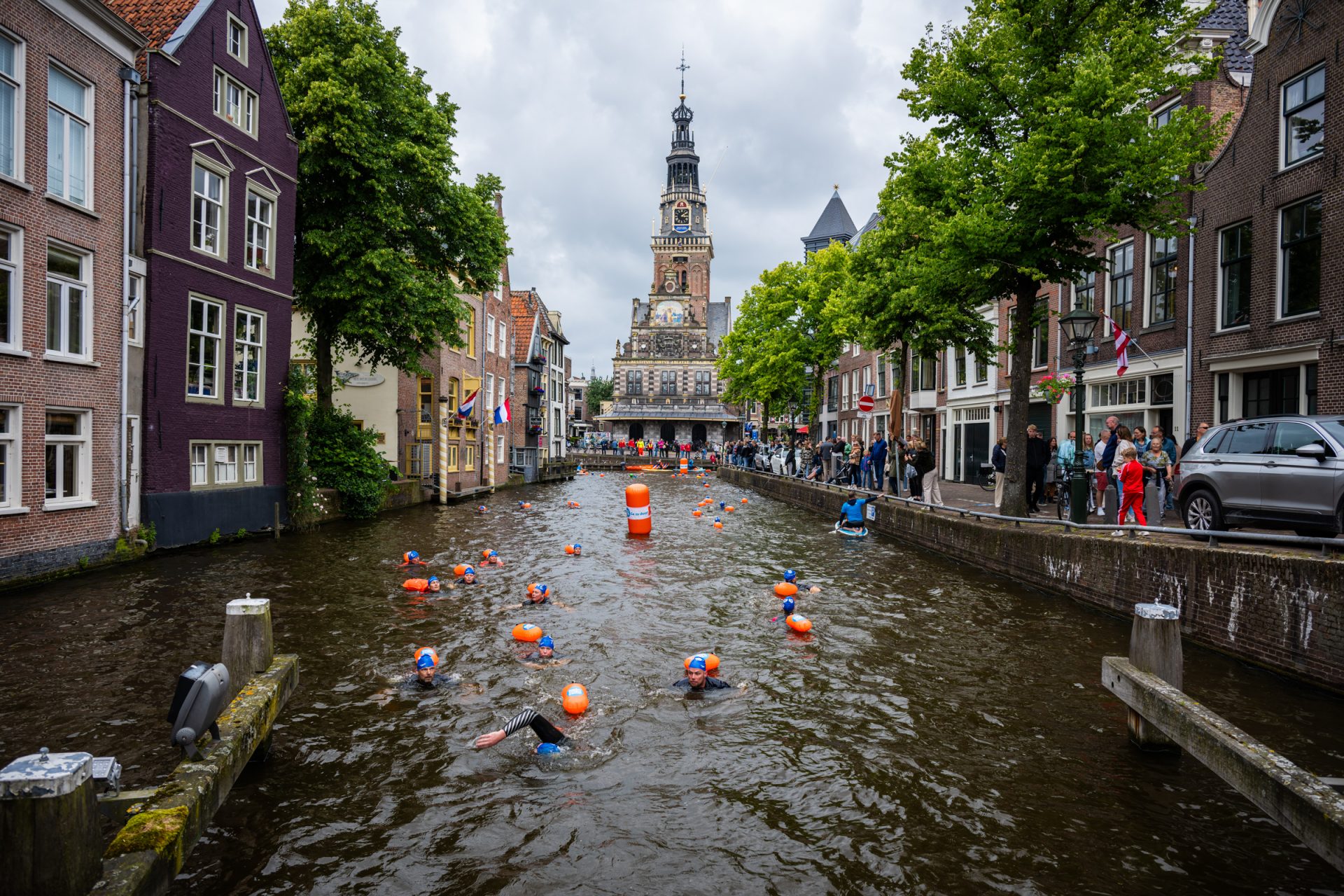 Swim to fight cancer